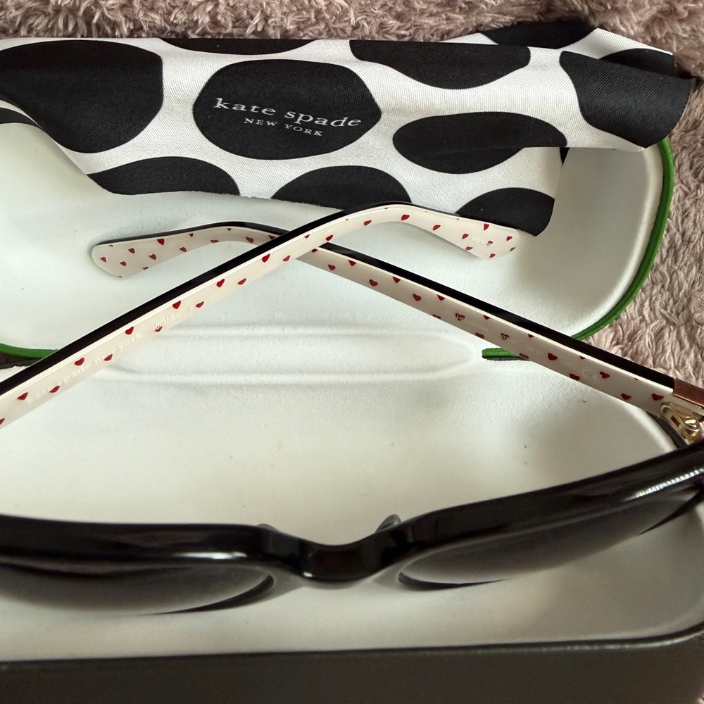 kate spade Black Cat-Eye Sunglasses with White Heart-Print Temples - Picture 4 of 5